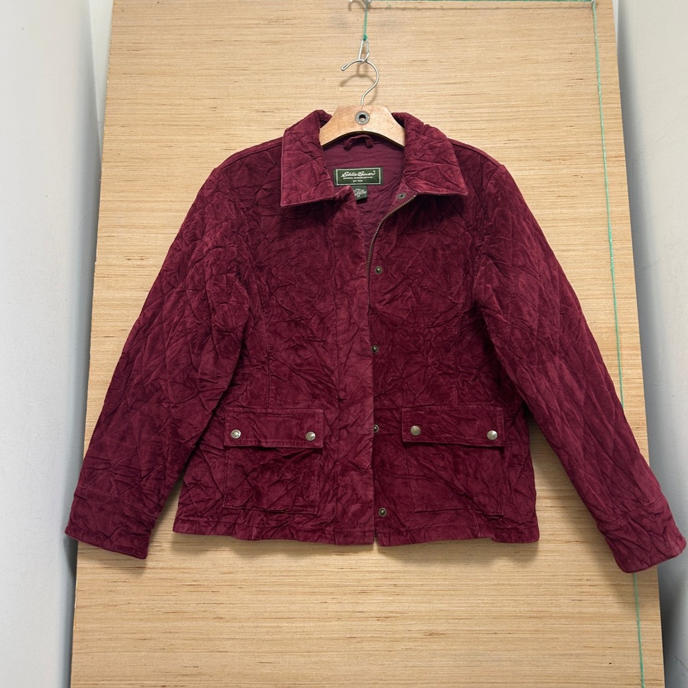 Eddie Bauer Burgundy Quilted Corduroy Barn Jacket Womens Medium Zip Snap Front